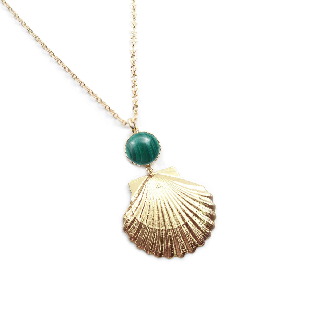 pendentif coquillage serti d'une pierre naturelle : malachite